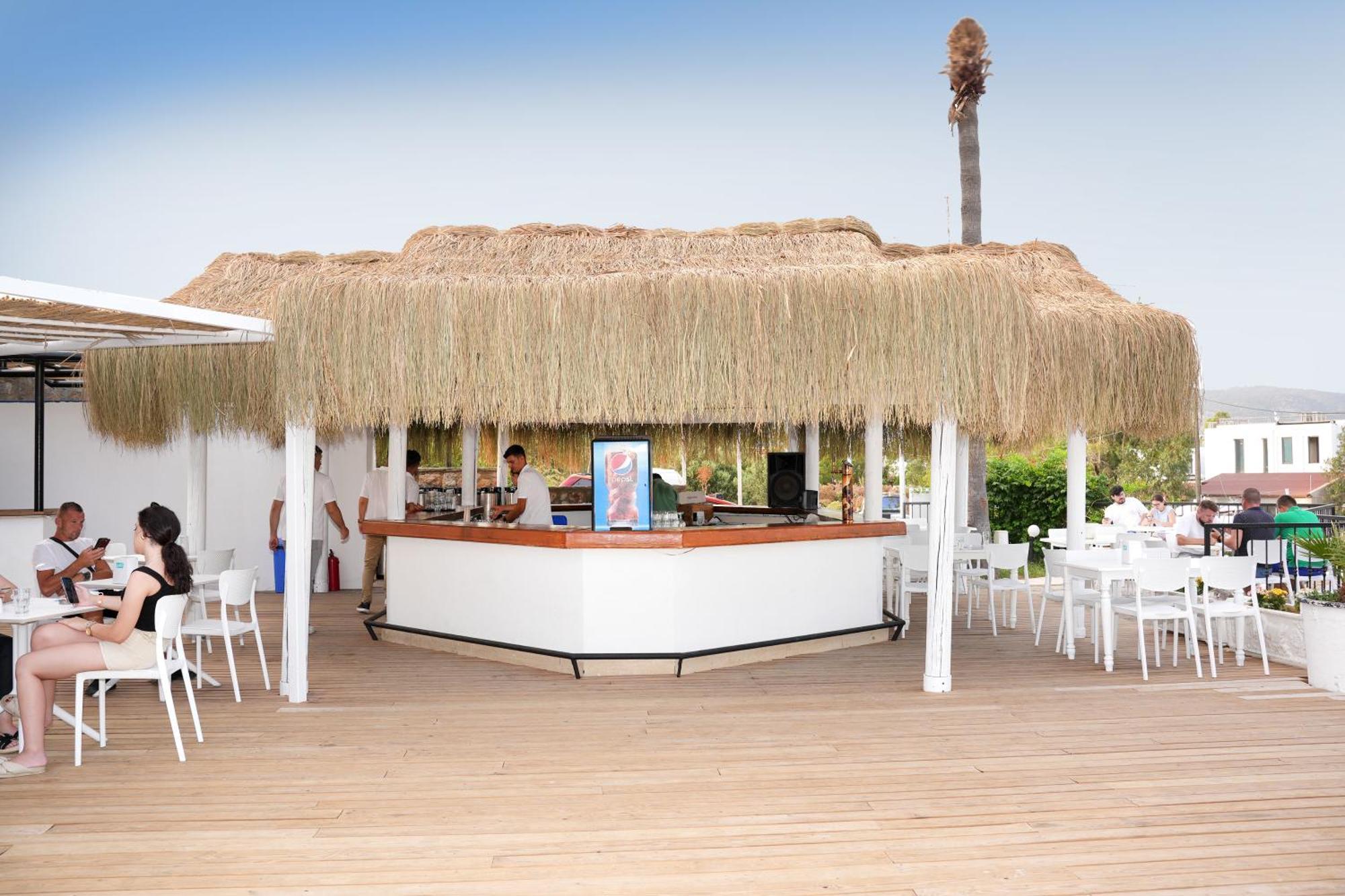 Costa 3S Beach Hotel Бітез Екстер'єр фото